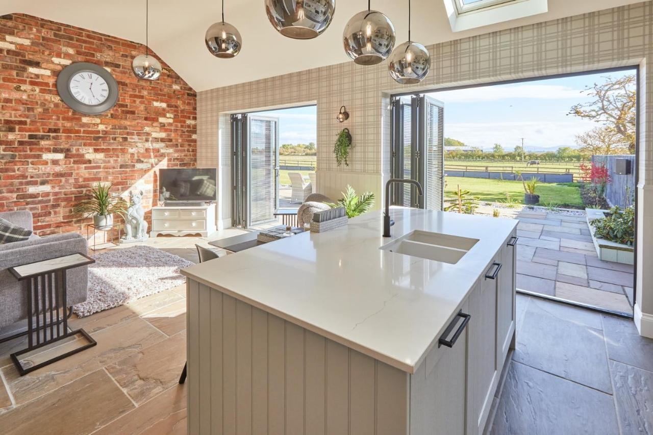 Host & Stay - The Stables Yarm Luaran gambar