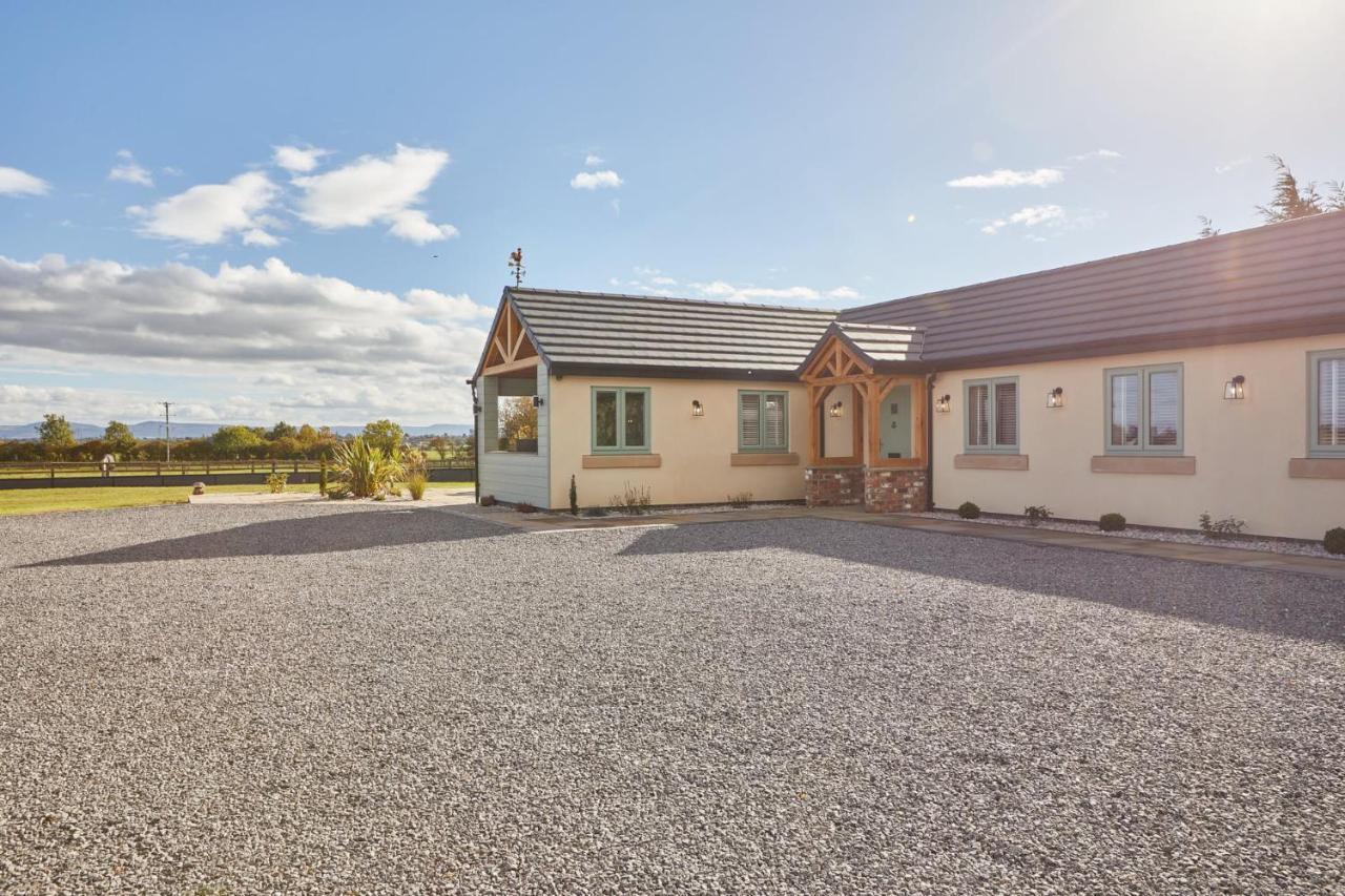 Host & Stay - The Stables Yarm Luaran gambar