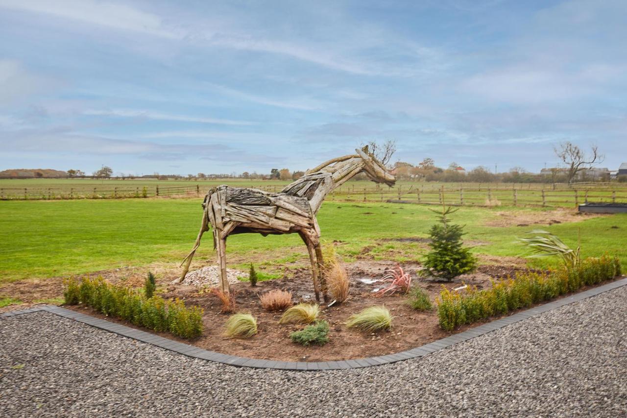Host & Stay - The Stables Yarm Luaran gambar